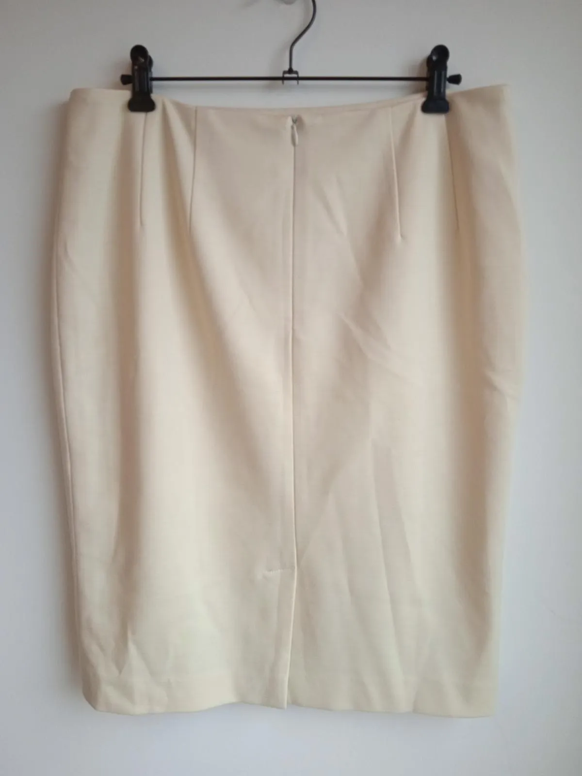 AQUASCUTUM Ladies Cream White Wool Zip Closure Hayley Straight Skirt Size UK12