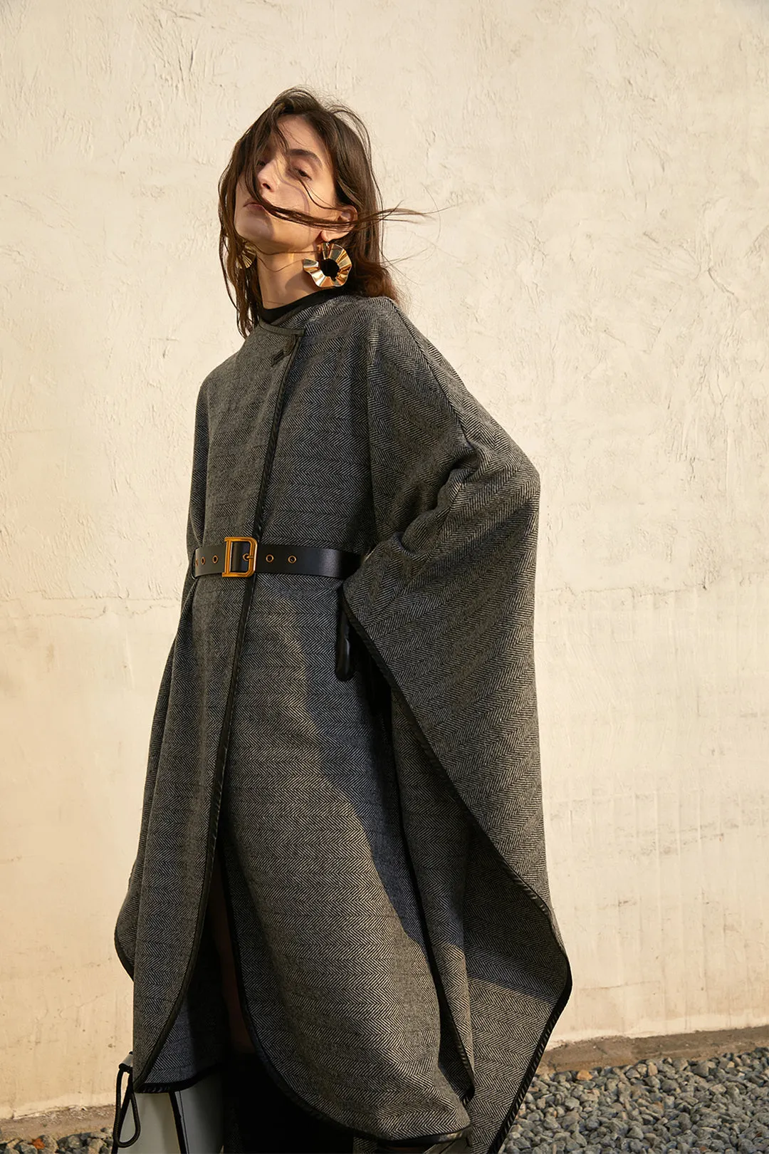 Cape coat | Loose wool coat | Street coat