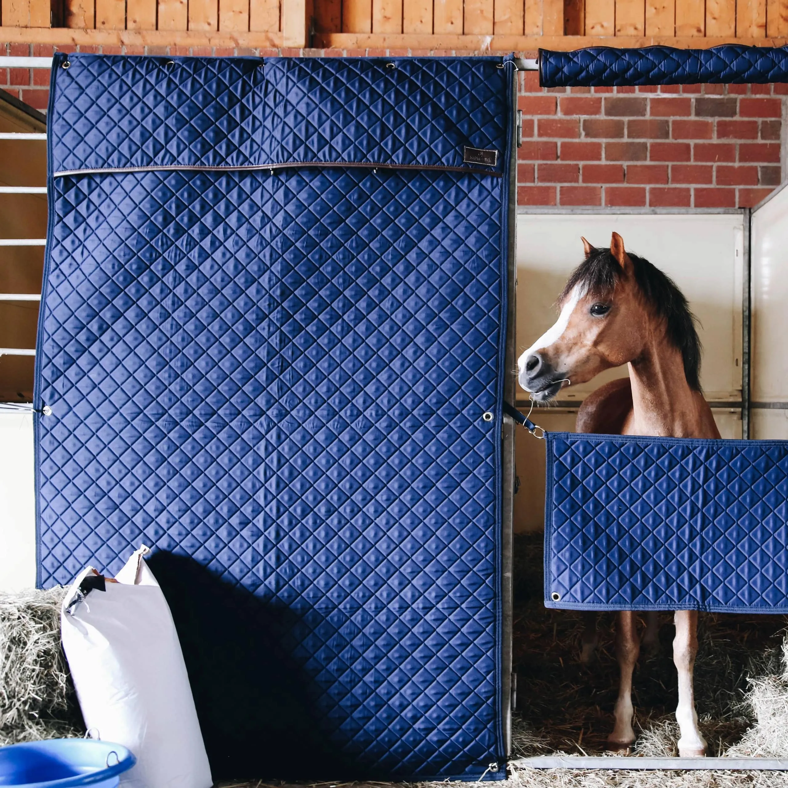 Kentucky Horsewear Stable Curtain - Navy