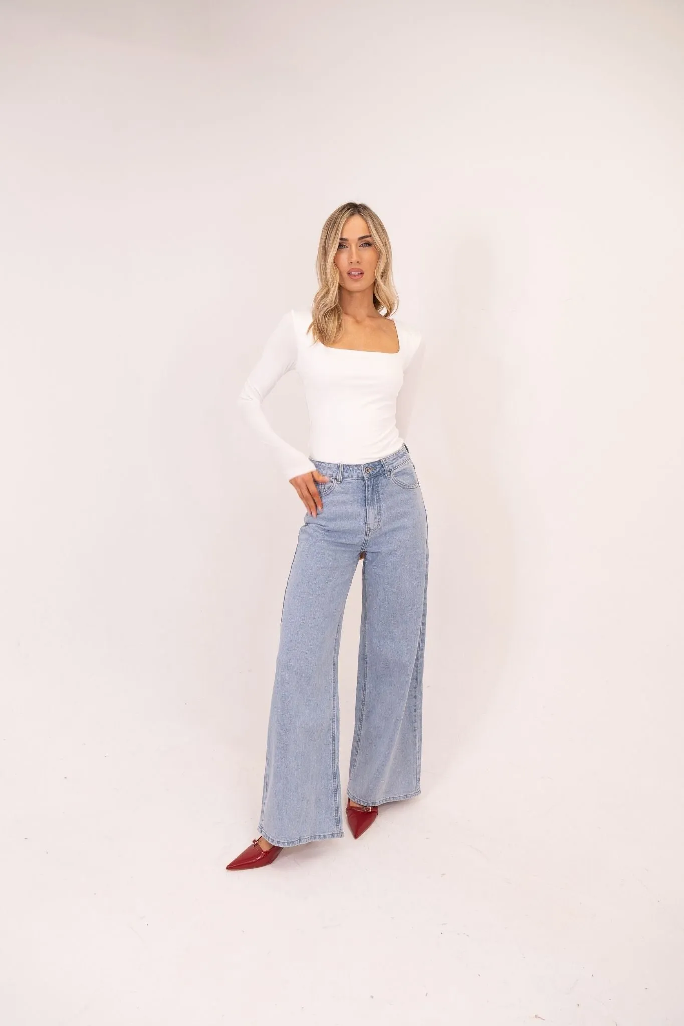 Lynne Wide Leg Jeans In Light Denim