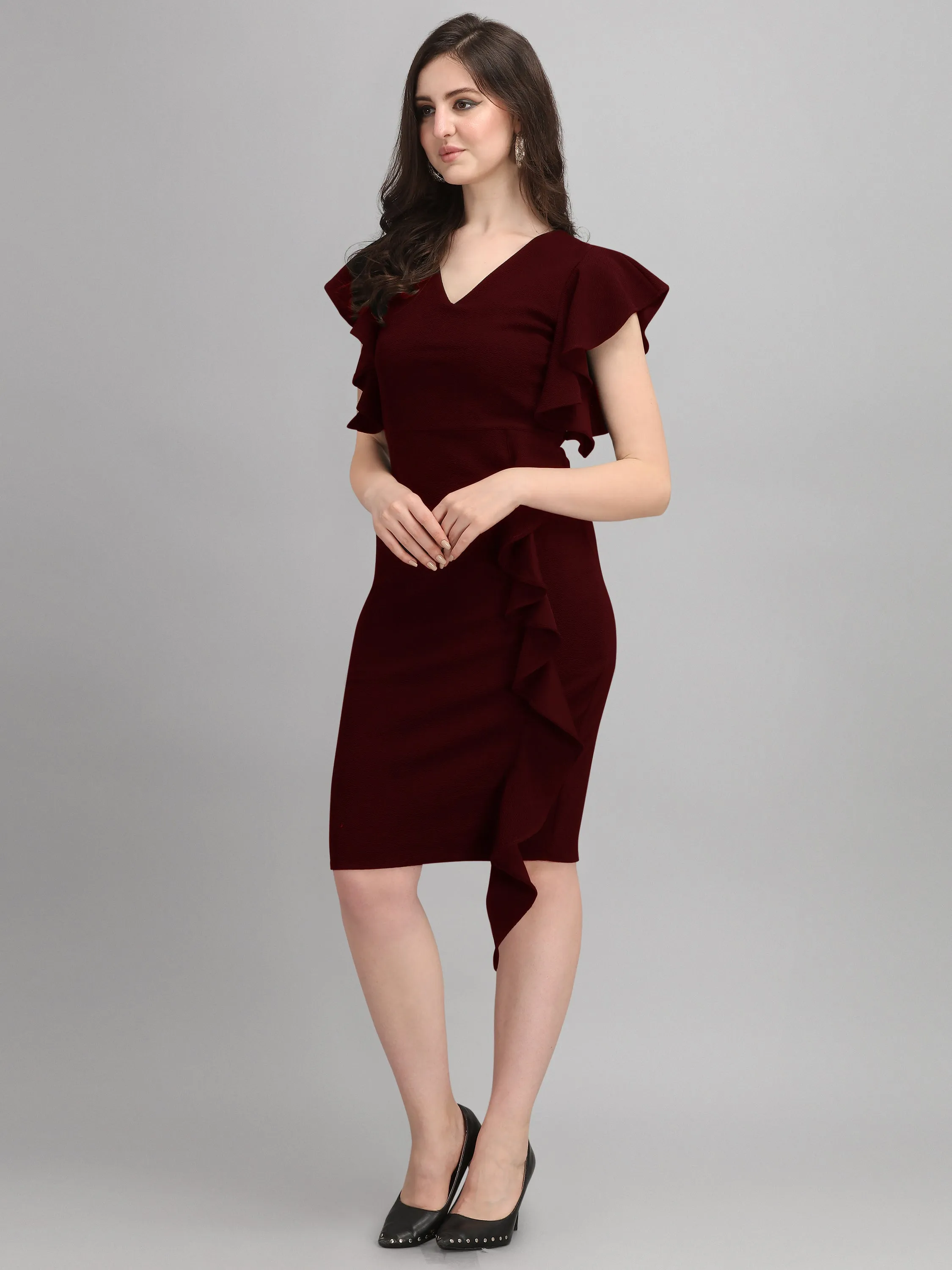 Solid Bodycon Short Sleeves V-Neck Dress