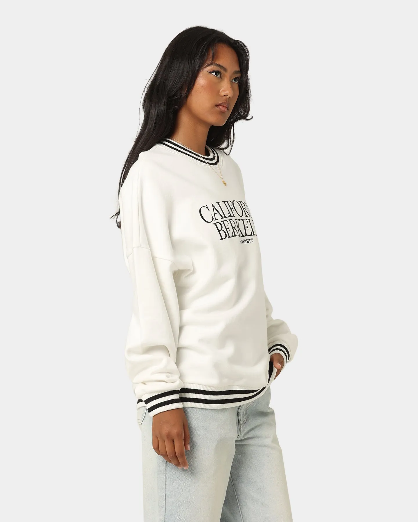 The New Establishment Women's University Of California Berkeley College Trim Crewneck Vintage White